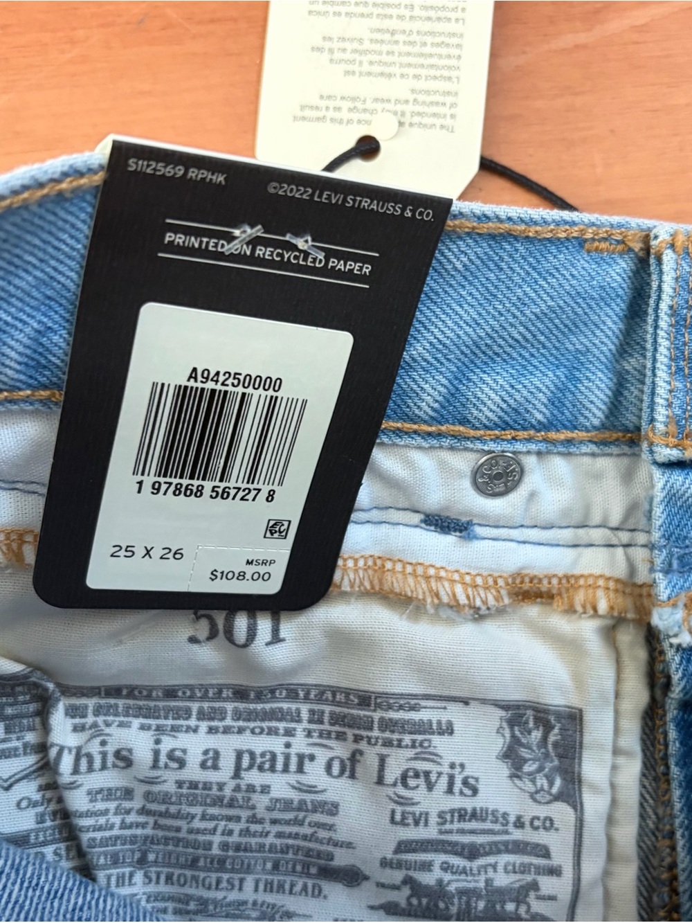 Levi's 501 Original Cropped Jeans in Light Blue, 25-26 - Picture 7 of 9